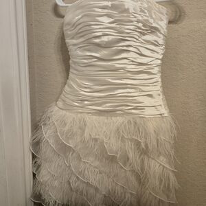 Elegant White Strapless Dress with Feather Detail